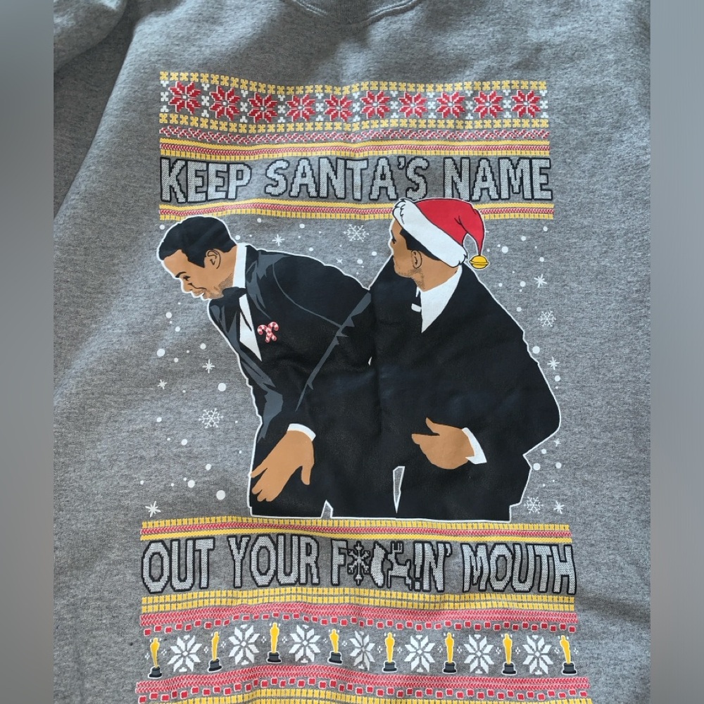 CHRISTMAS CREWNECK‼️ - Picture 4 of 6